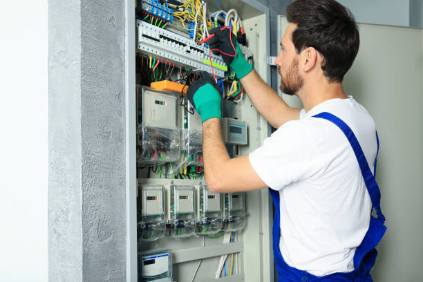 Best Circuit Breaker Repair  in Fitchburg, WI